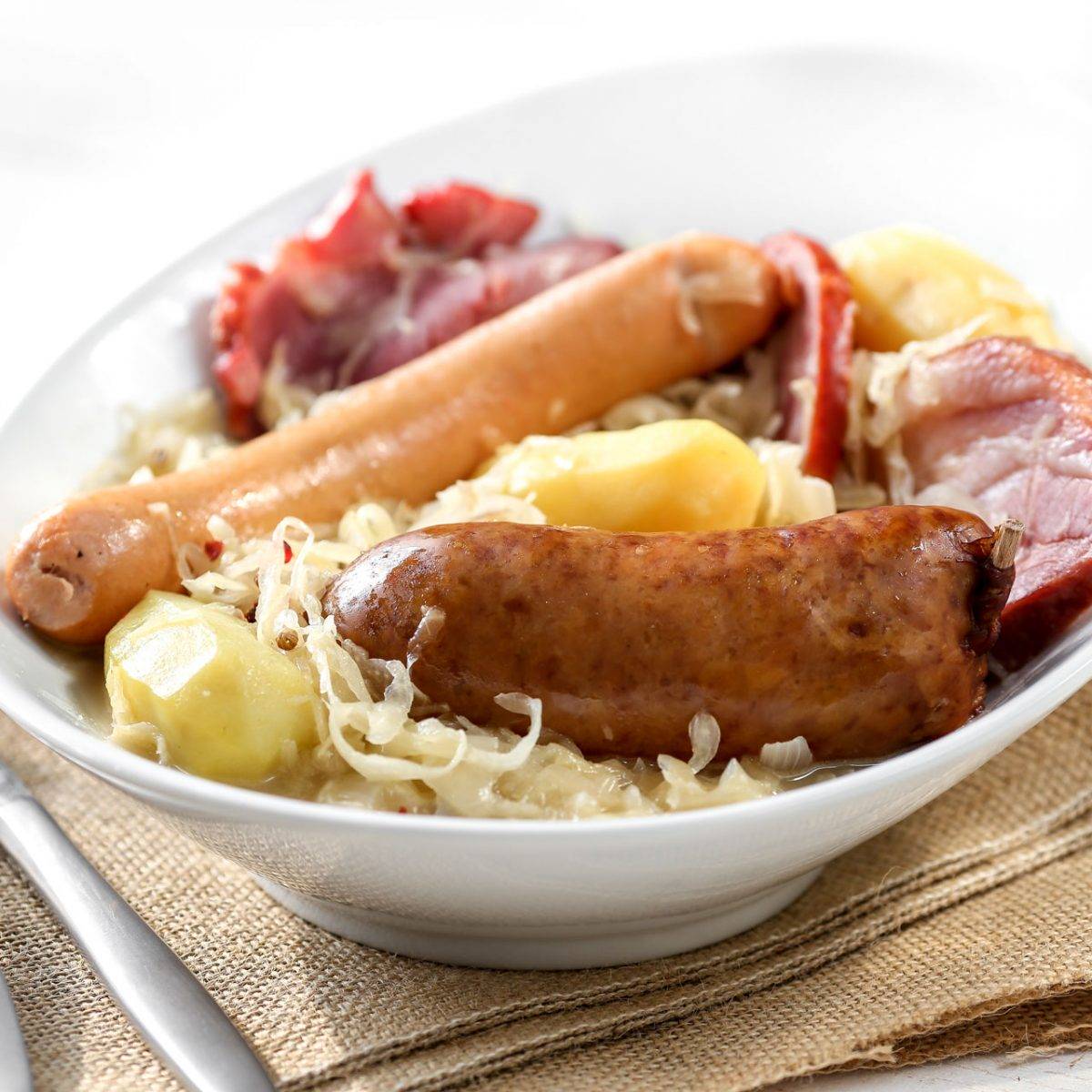 Quelle viande choisir pour une choucroute alsacienne réussie ? Cernay
